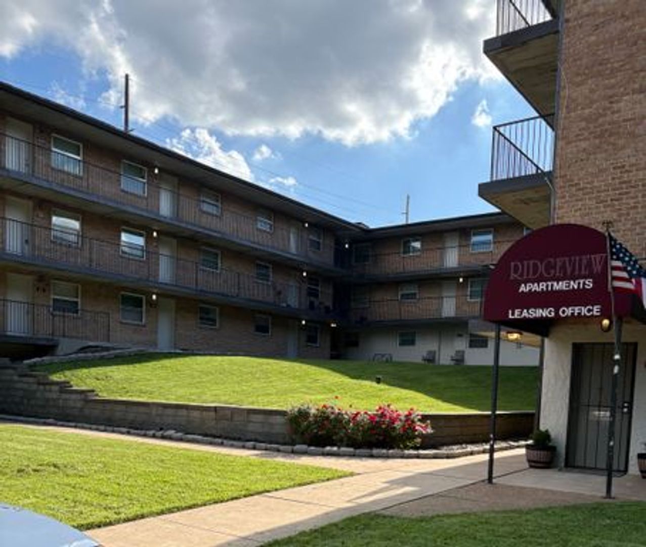 St. Louis Apartment: 9640 Diamond Dr.