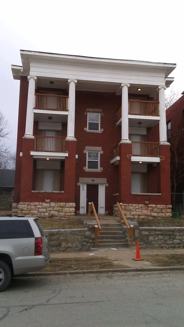 Kansas City Apartment: 2404 East 29th St.