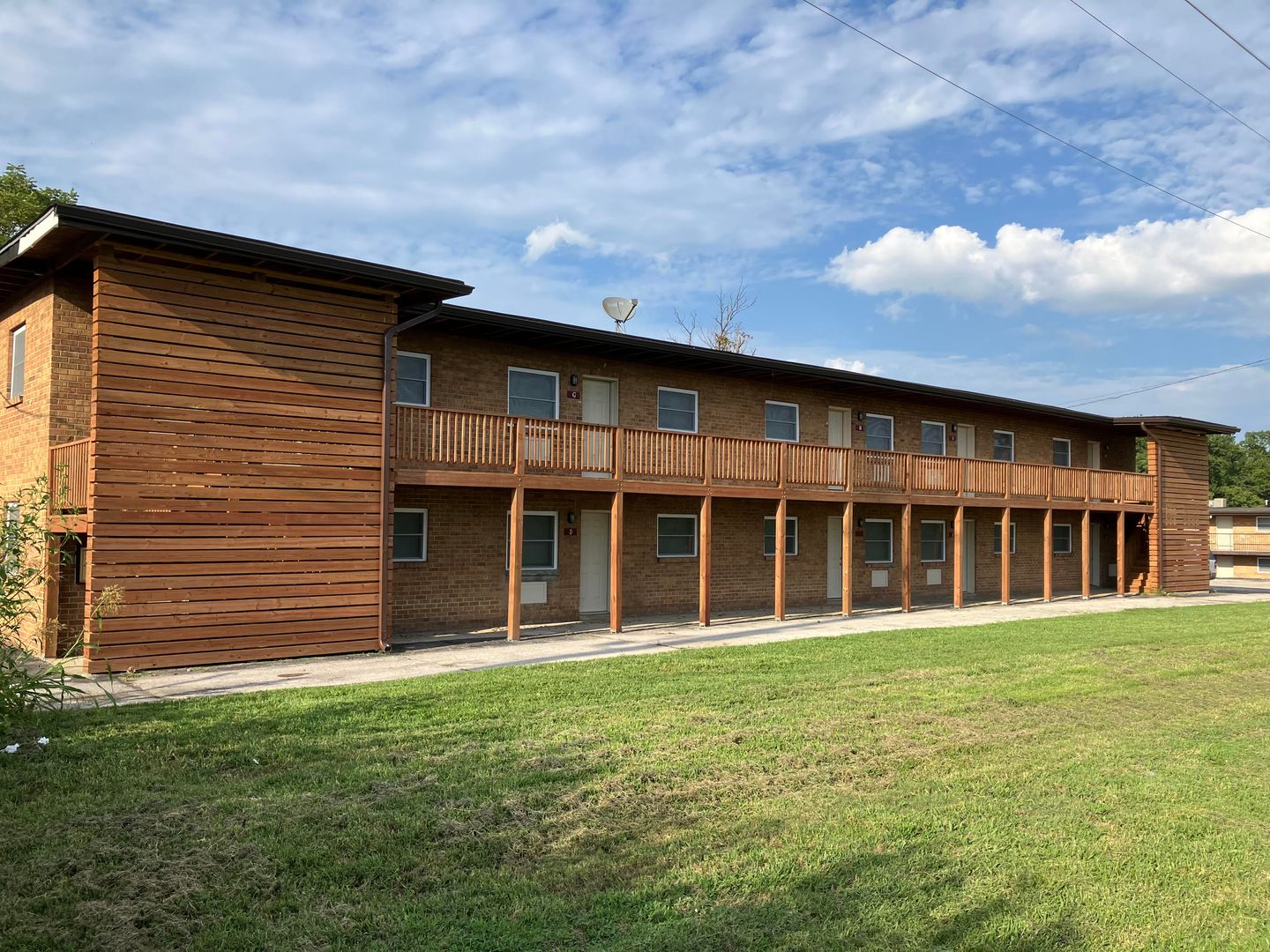 St. Louis Apartment: 9640 Diamond Dr.