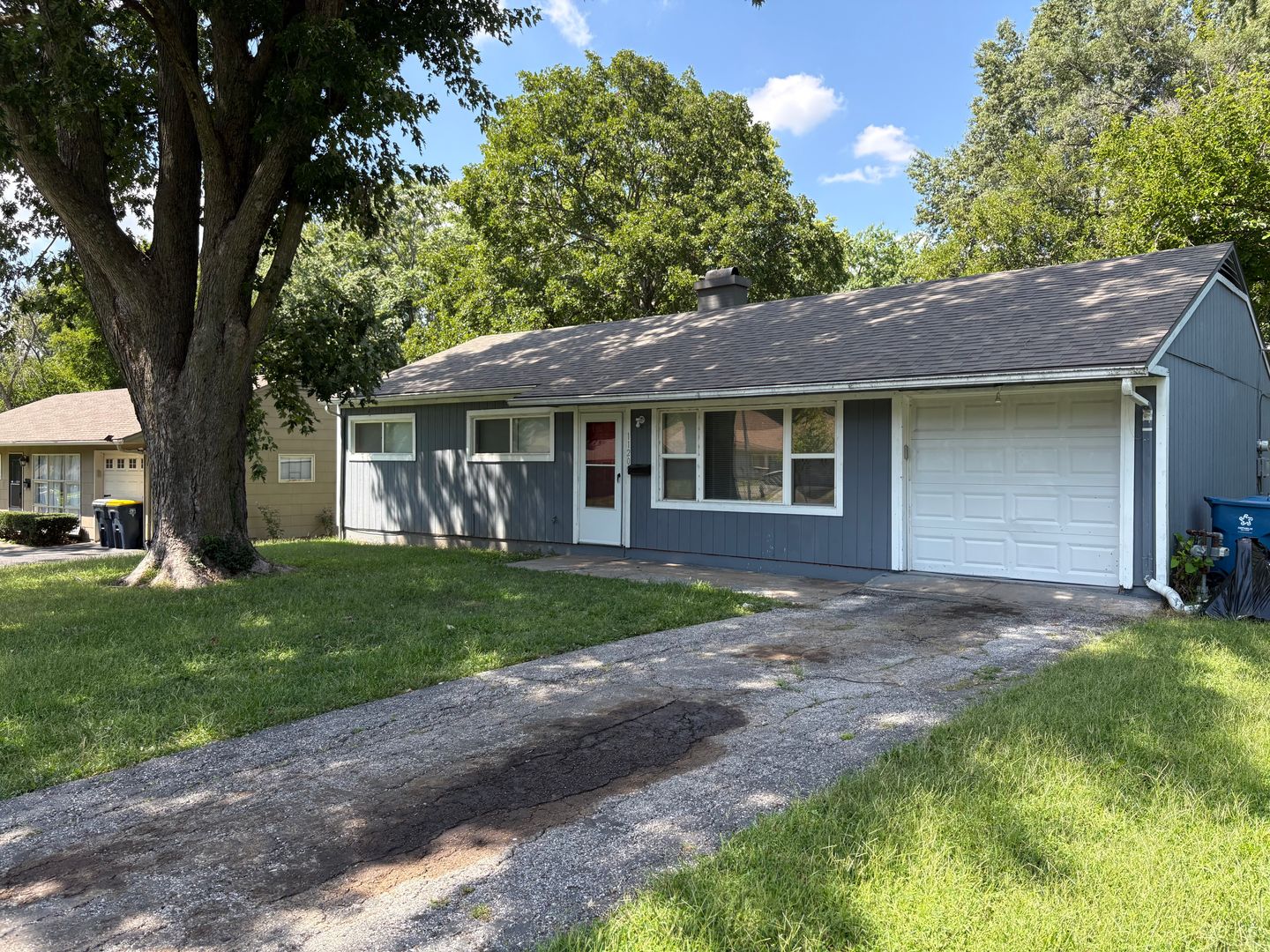 Kansas City House: 11208 Bristol Terrace