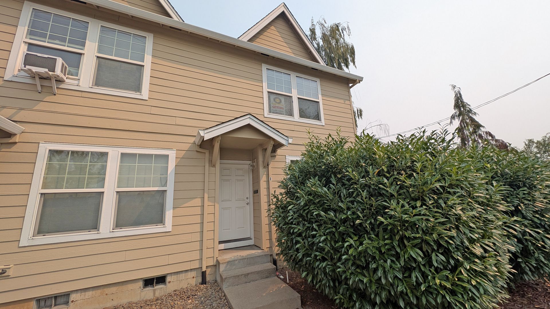 Forest Grove House: 2825 Pacific Ave #I