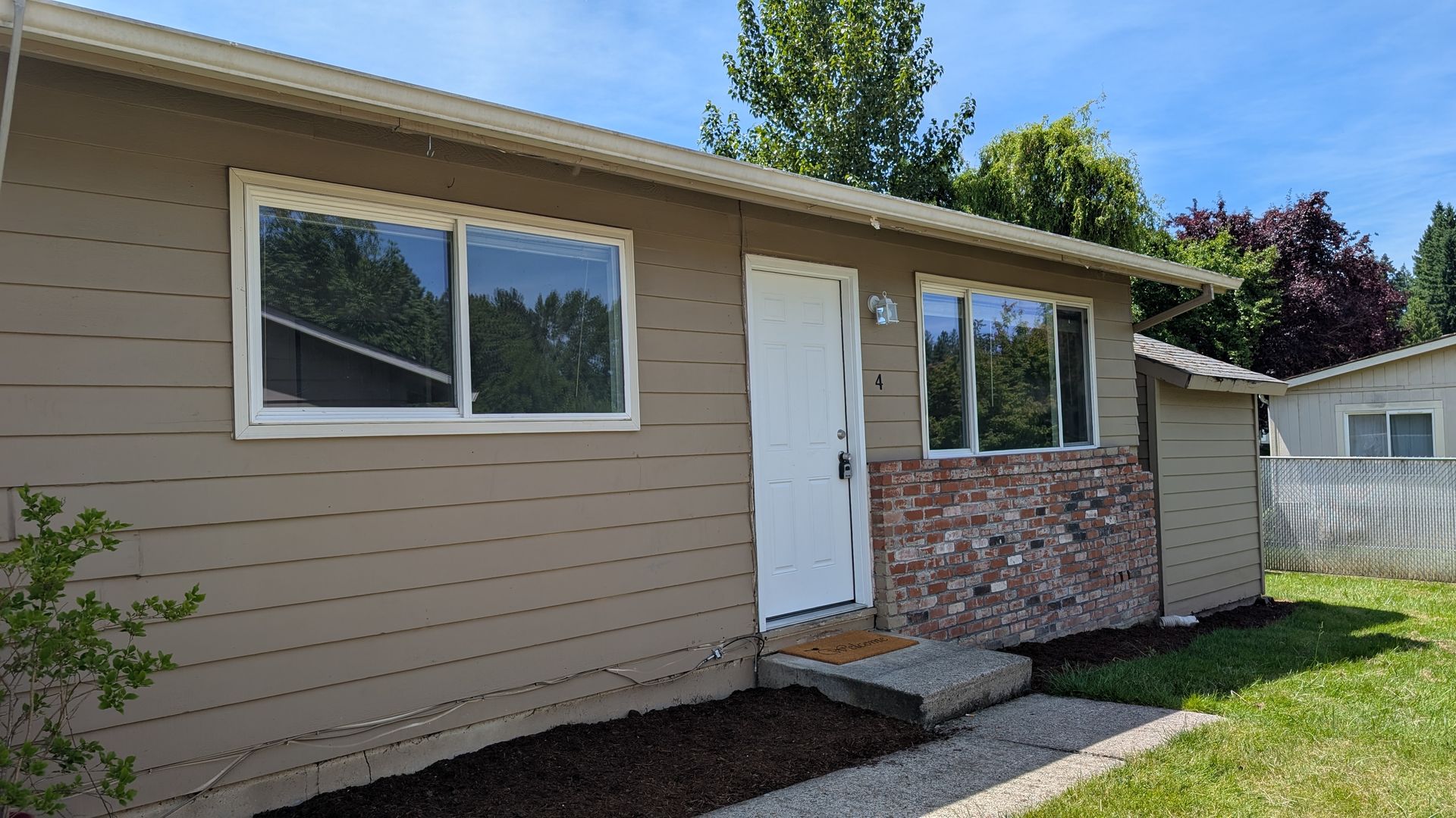 Sherwood House: 23051 SW Main St. #4