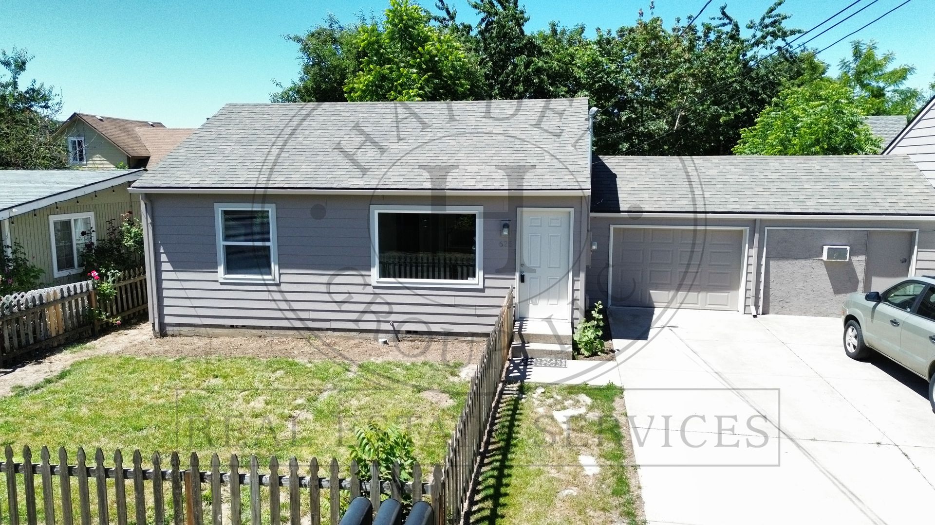 Hillsboro House: 625 SW Dennis Ave