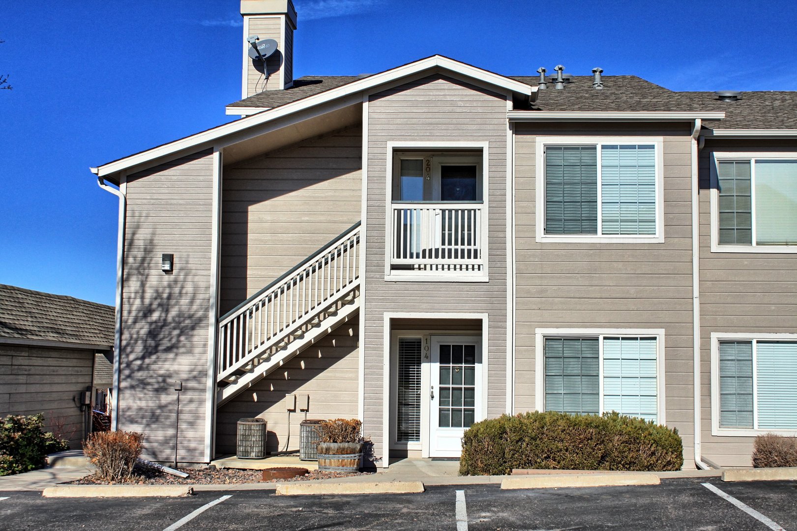Highlands Ranch Apartment: 3857 Mossy Rock Dr #104,