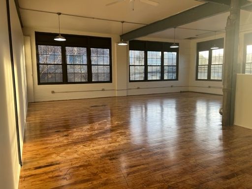 4636 N Ravenswood Suite 208 – photo 1
