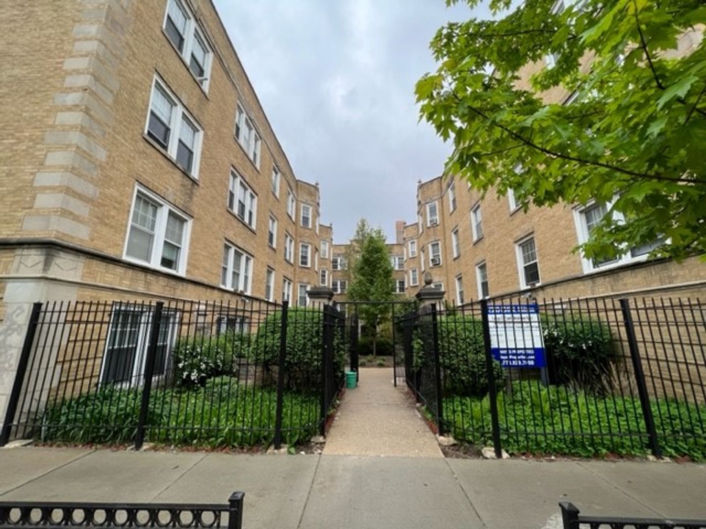 Chicago Apartment: 2333-41 W. Addison