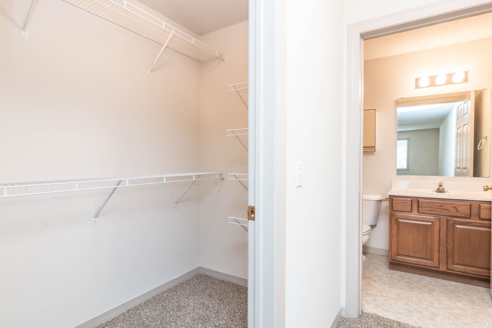 Sioux Falls Apartment: 5107 South Marion Road
