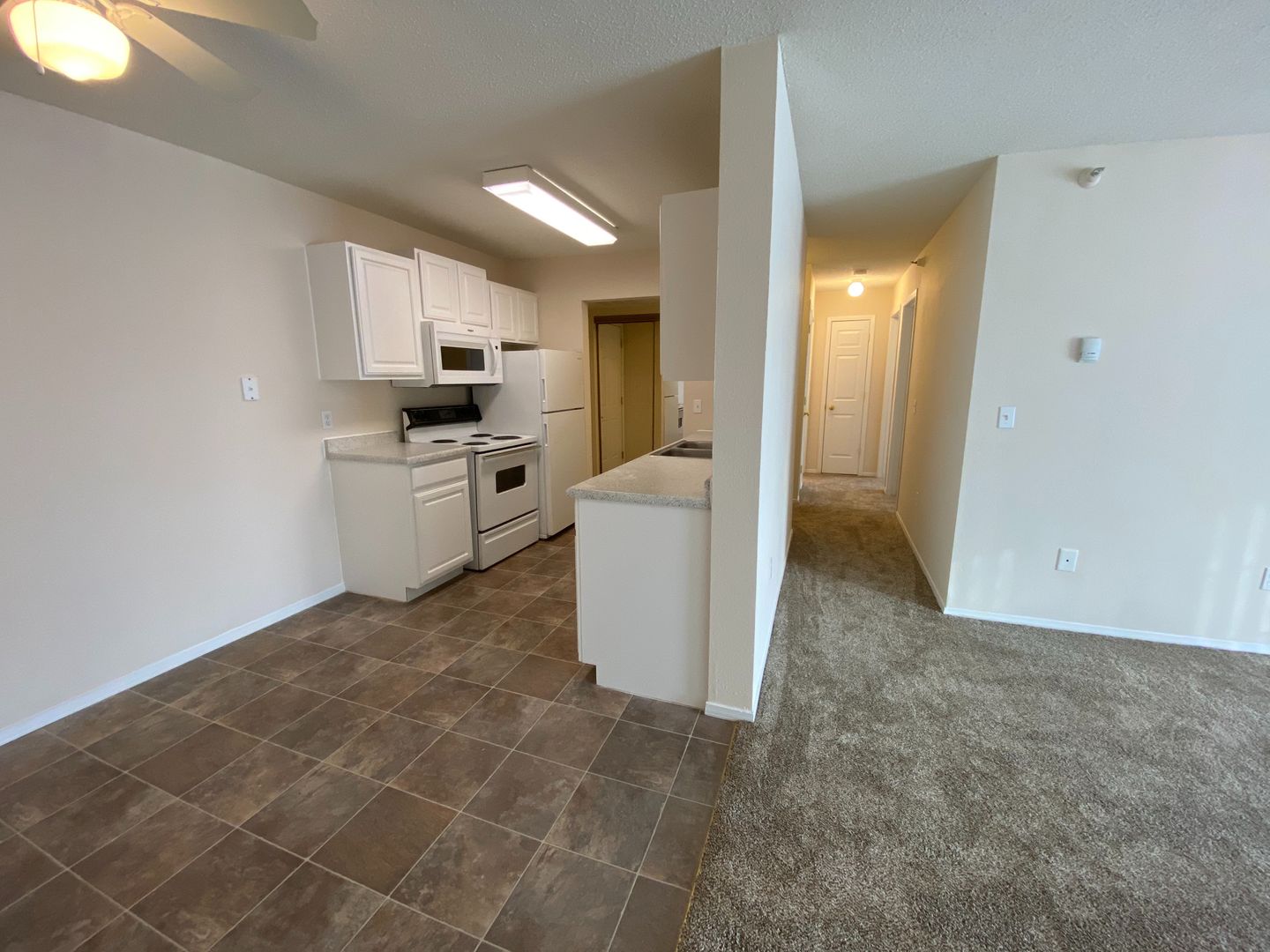 Dakota Dunes Apartment: 240  Courtyard Drive
