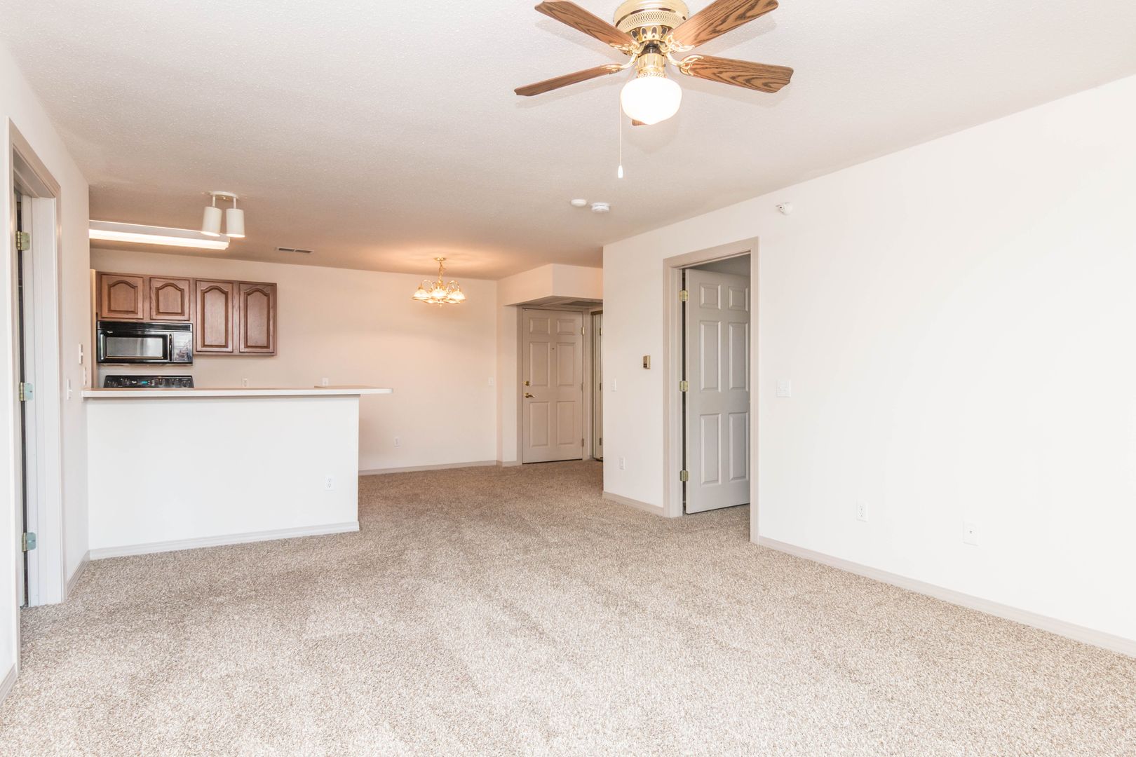 Sioux Falls Apartment: 5107 South Marion Road