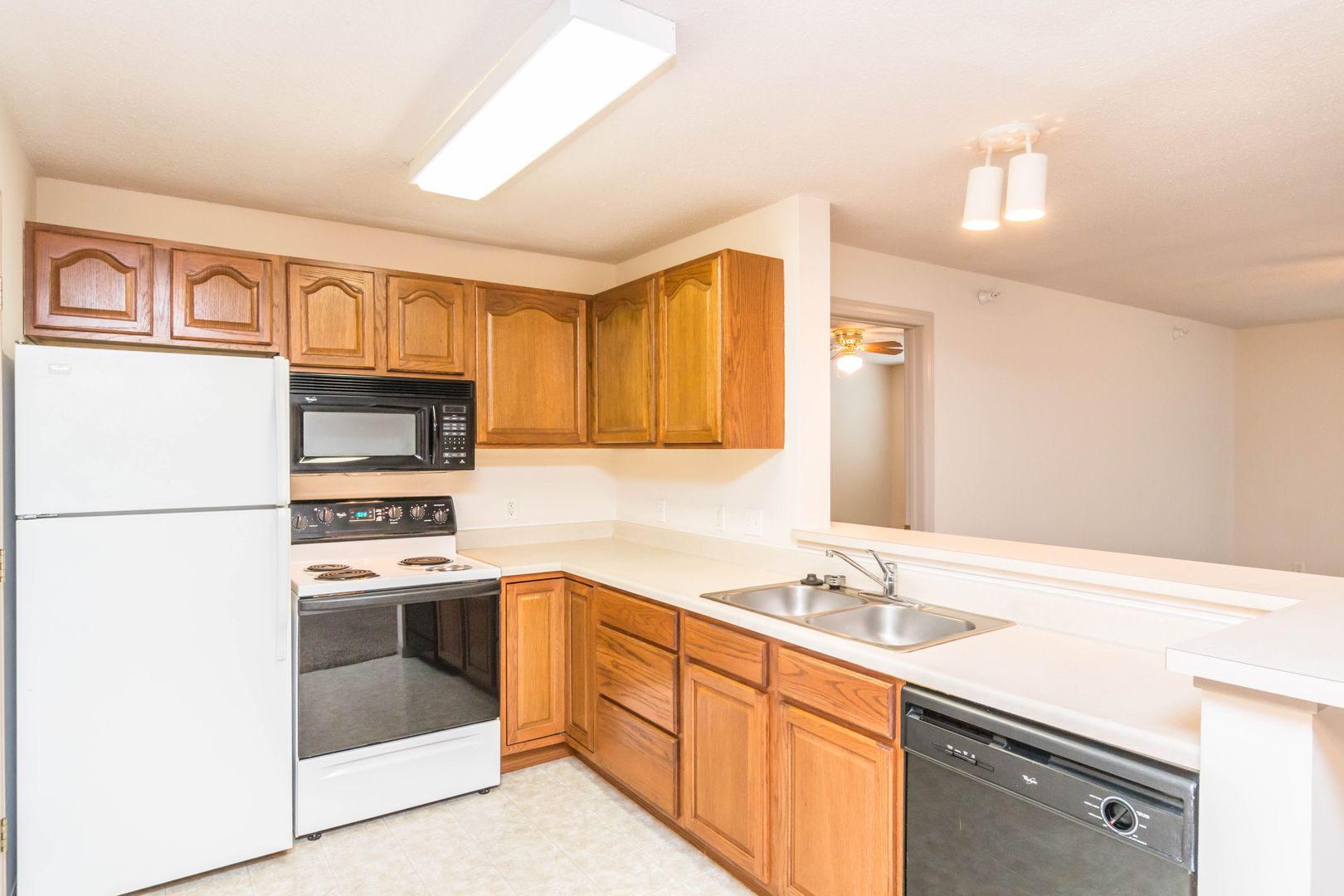 Sioux Falls Apartment: 5107 South Marion Road