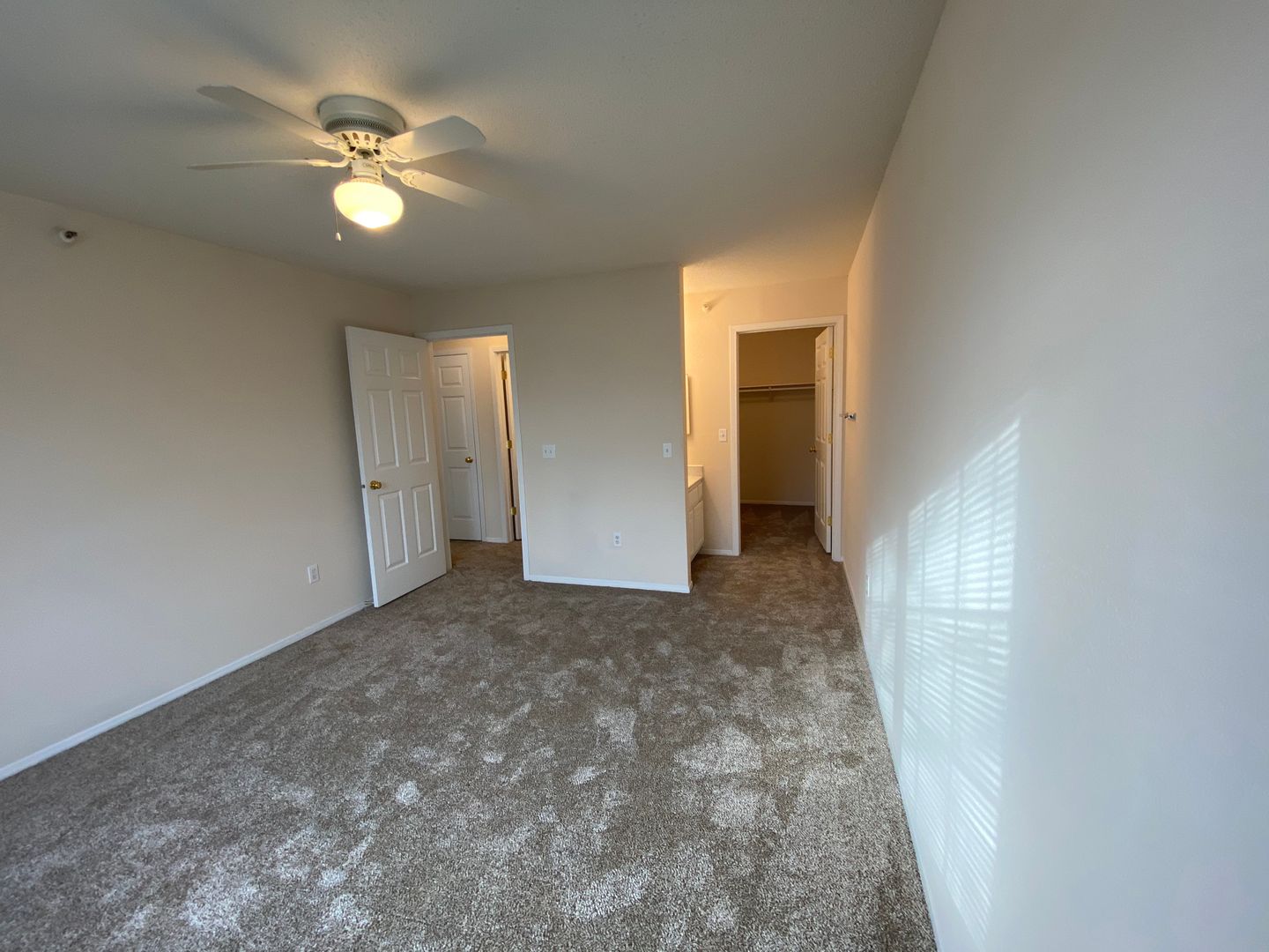 Burnsville Apartment: 700 Evergreen Drive