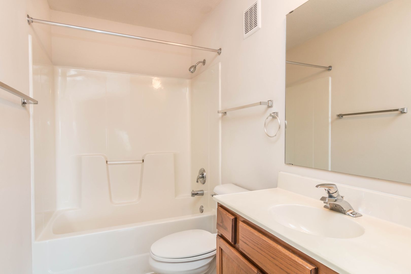 Sioux Falls Apartment: 5107 South Marion Road