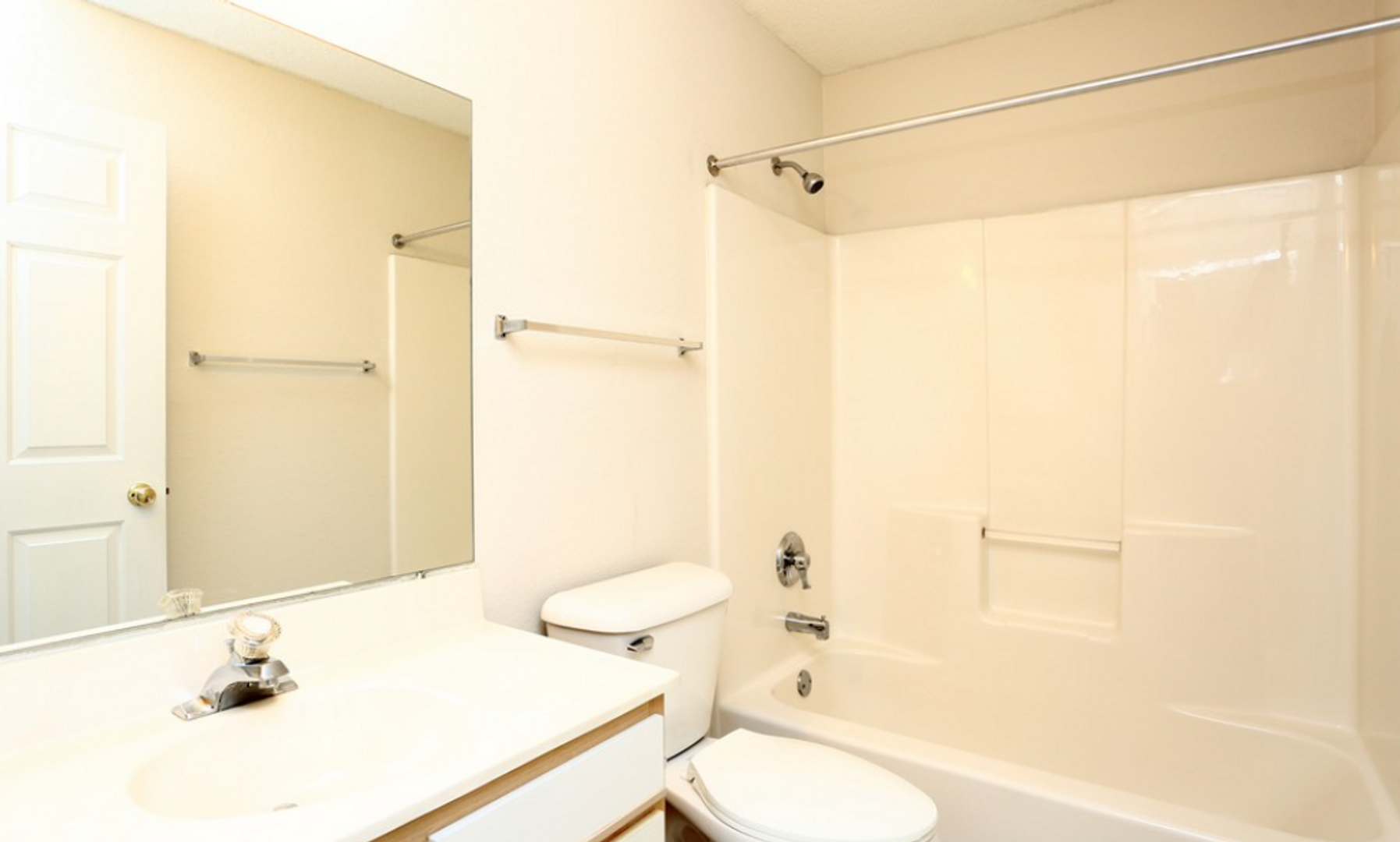 Sioux Falls Apartment: 6003 South Cliff Avenue