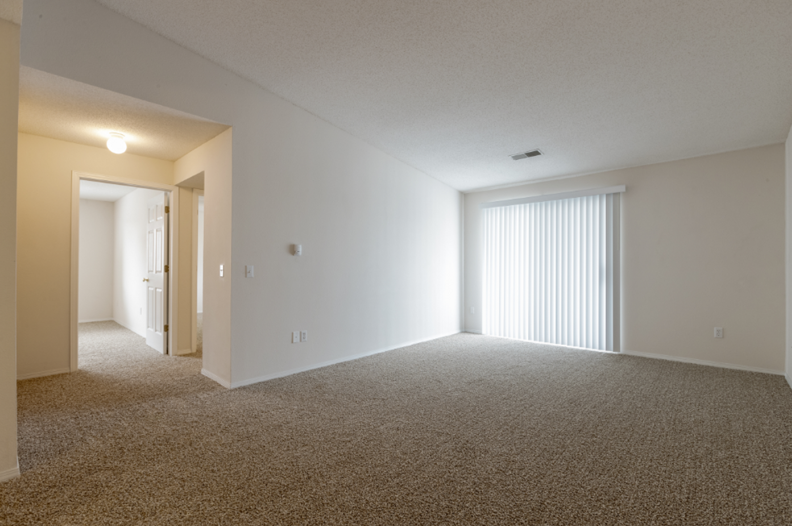 Inver Grove Heights Apartment: 1860 52nd Street East