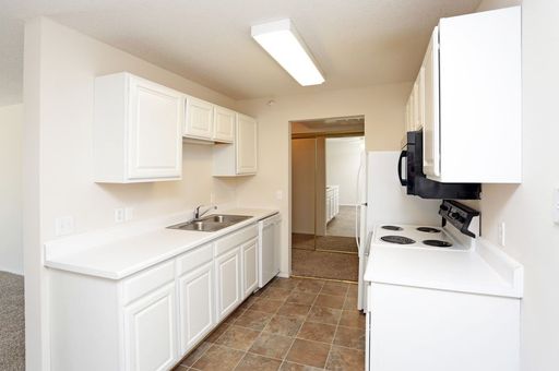 3 Bedroom 2 Bath Waitlist Application – photo 1