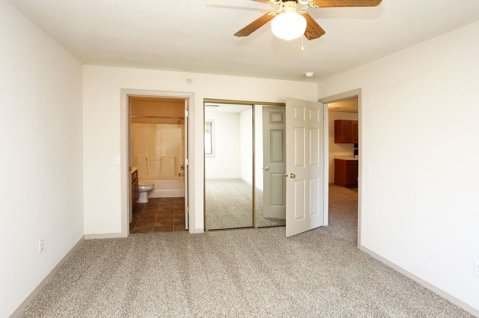 LEXINGTON ESTATES 11 of 12