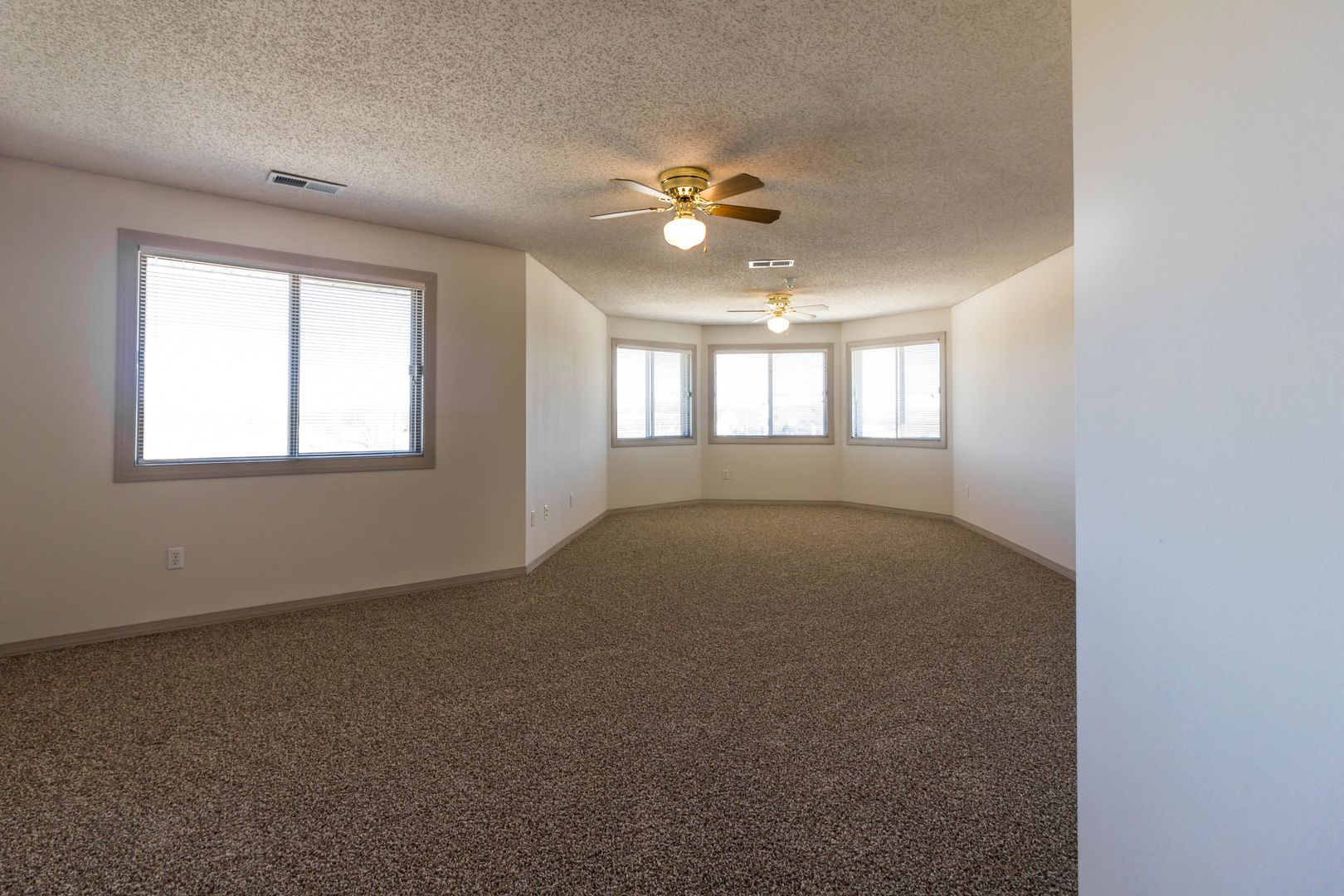 Apple Valley Apartment: 15600 Galaxie Avenue