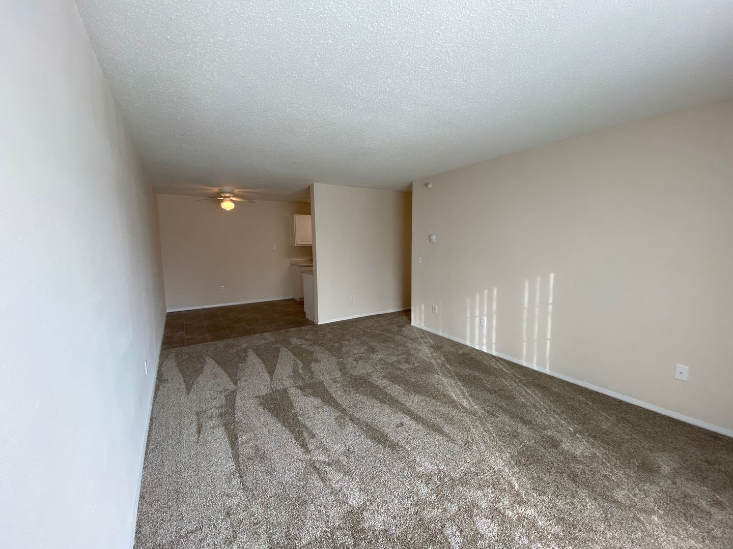 Apple Valley Apartment: 7472 157th Street West
