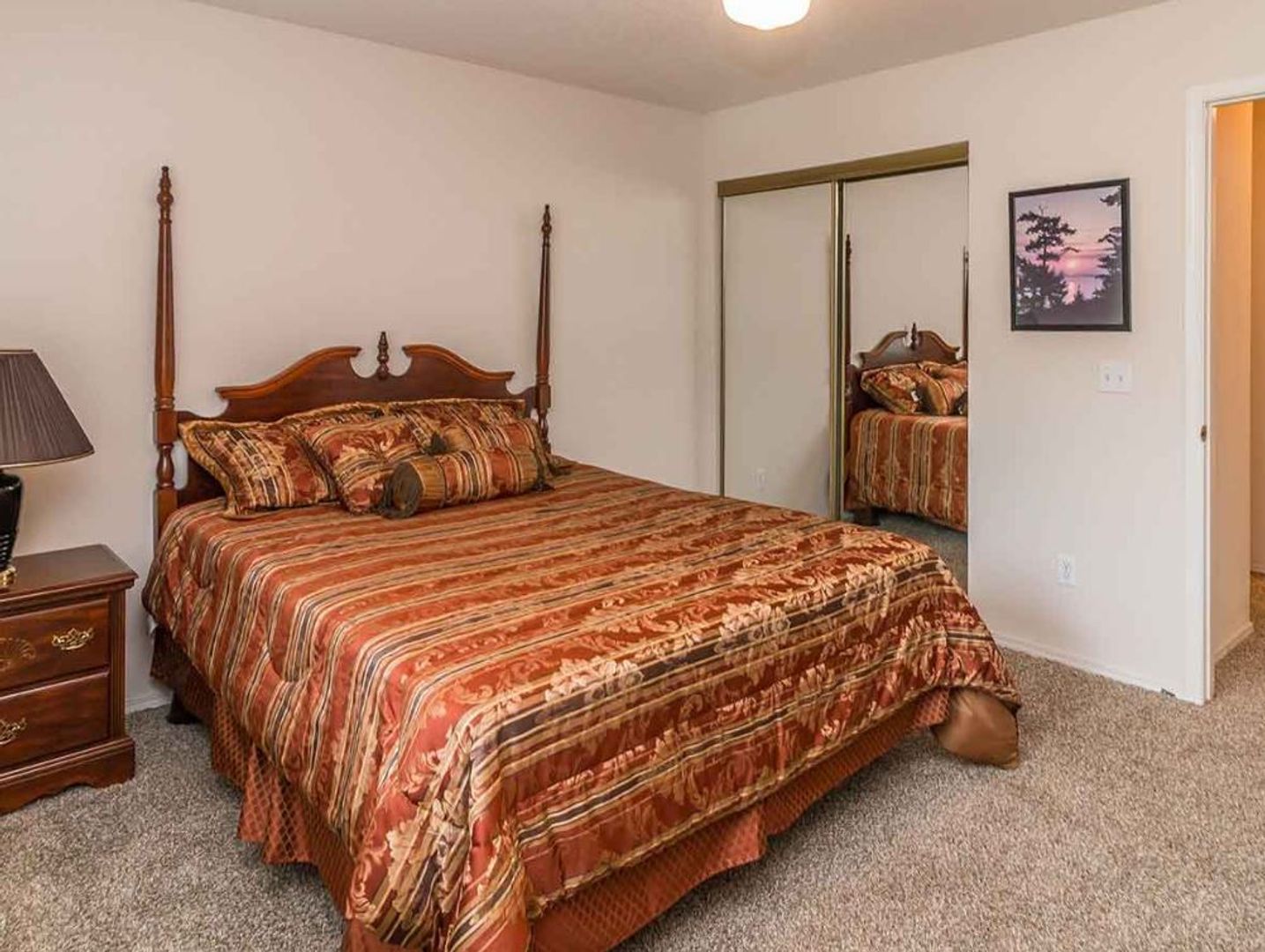 Inver Grove Heights Apartment: 1860 52nd Street East