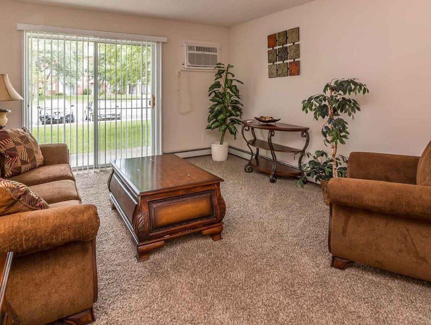 Inver Grove Heights Apartment: 1860 52nd Street East