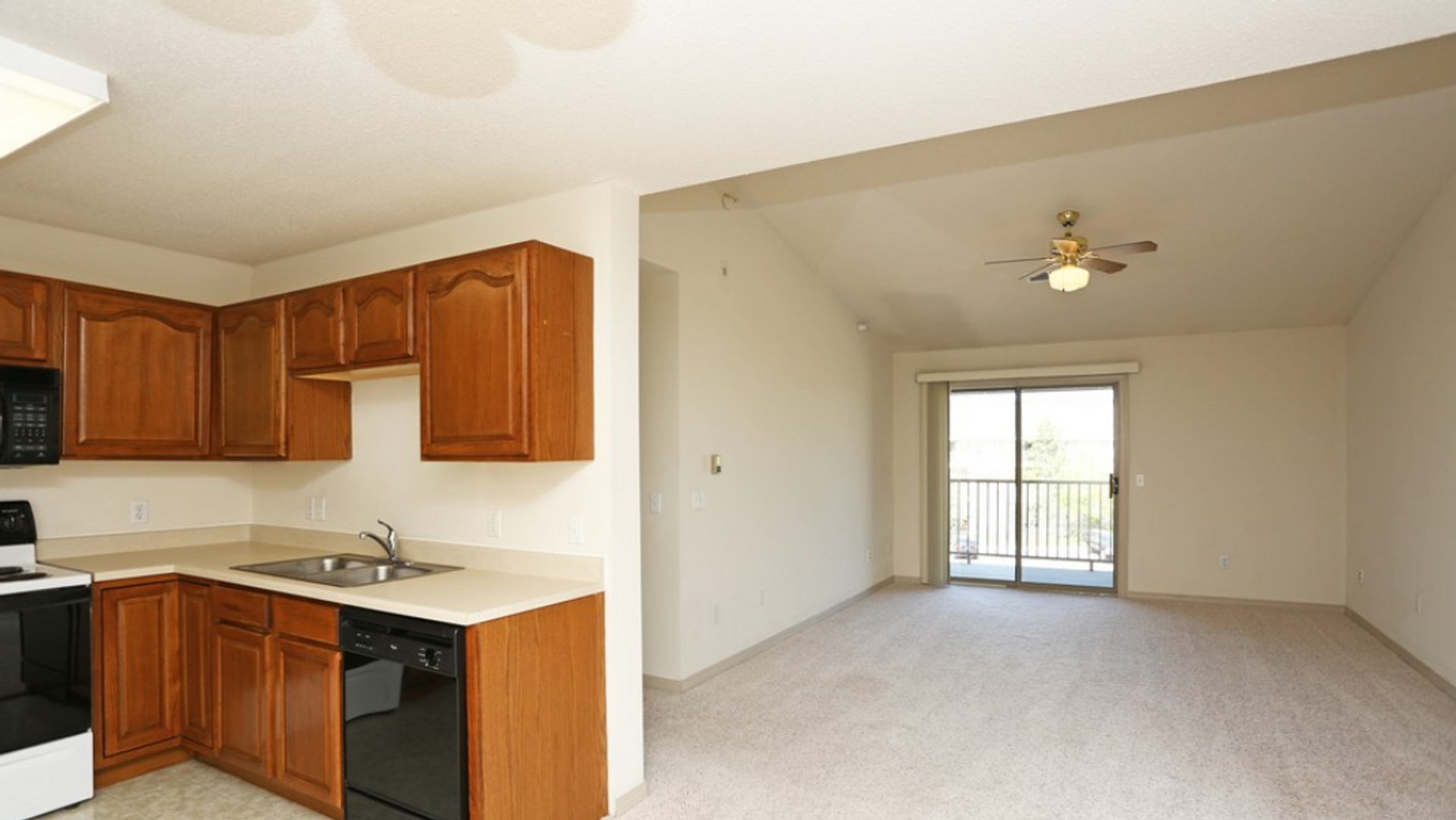 Sioux Falls Apartment: 5107 South Marion Road
