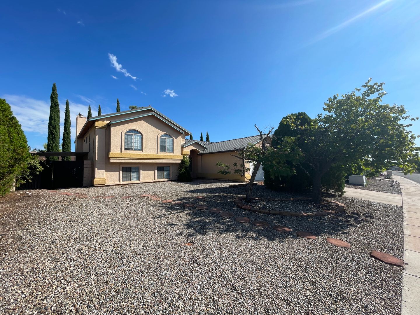 Sierra Vista House: 2717 Sun Crest Dr.