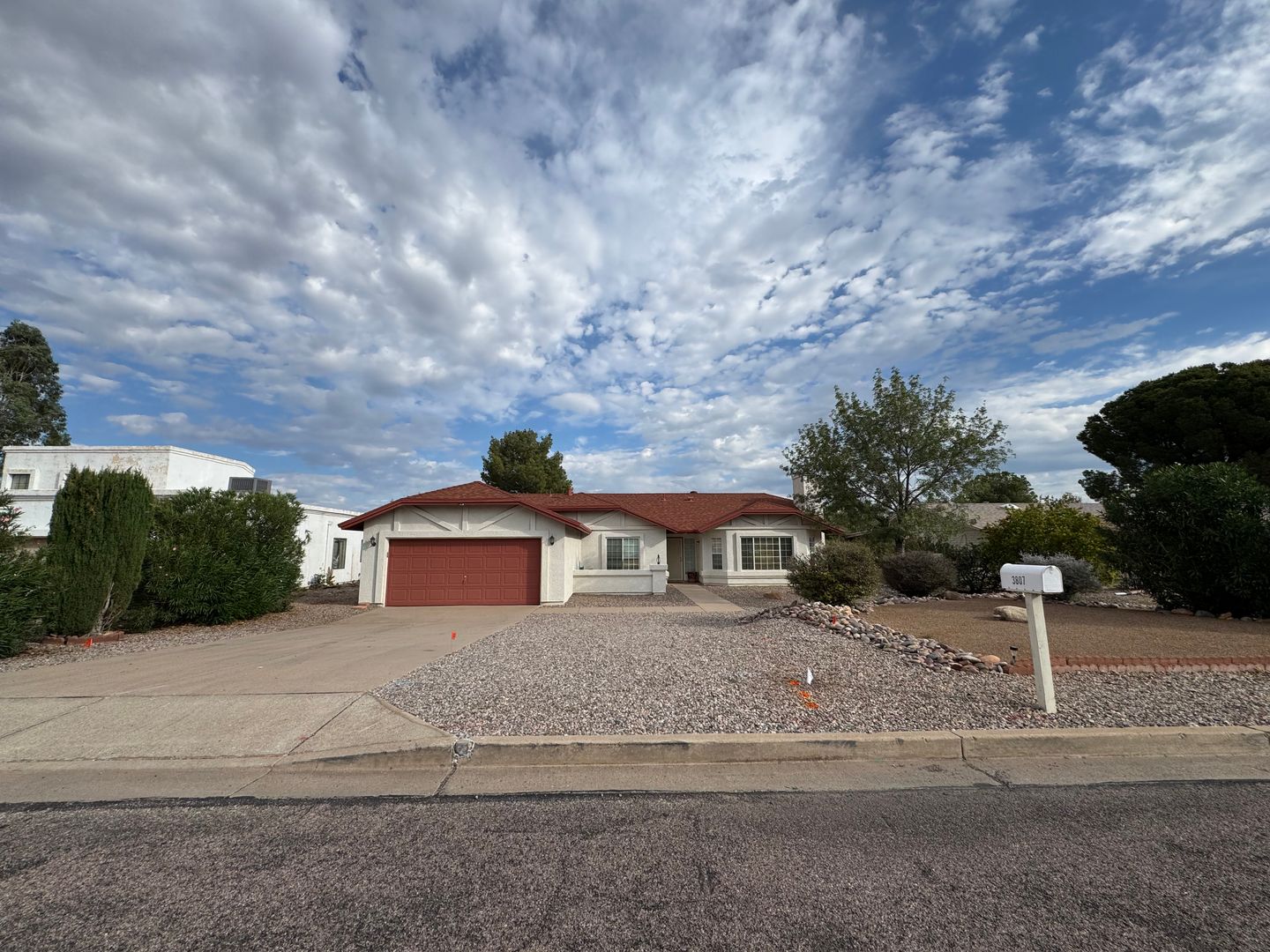 Sierra Vista House: 3807 Saint Andrews Drive
