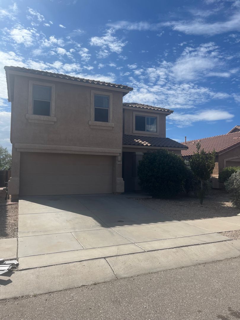 Tucson House: 8342 S Hunnic Dr