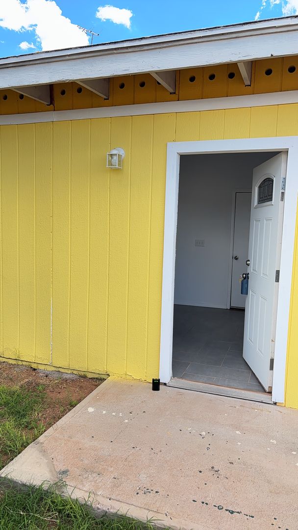 Huachuca City House: 2048 W Cougar Place