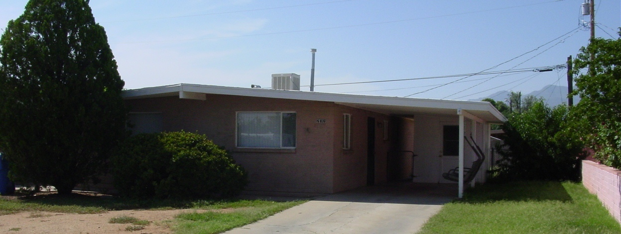 Sierra Vista House: 232 W. Brown Drive