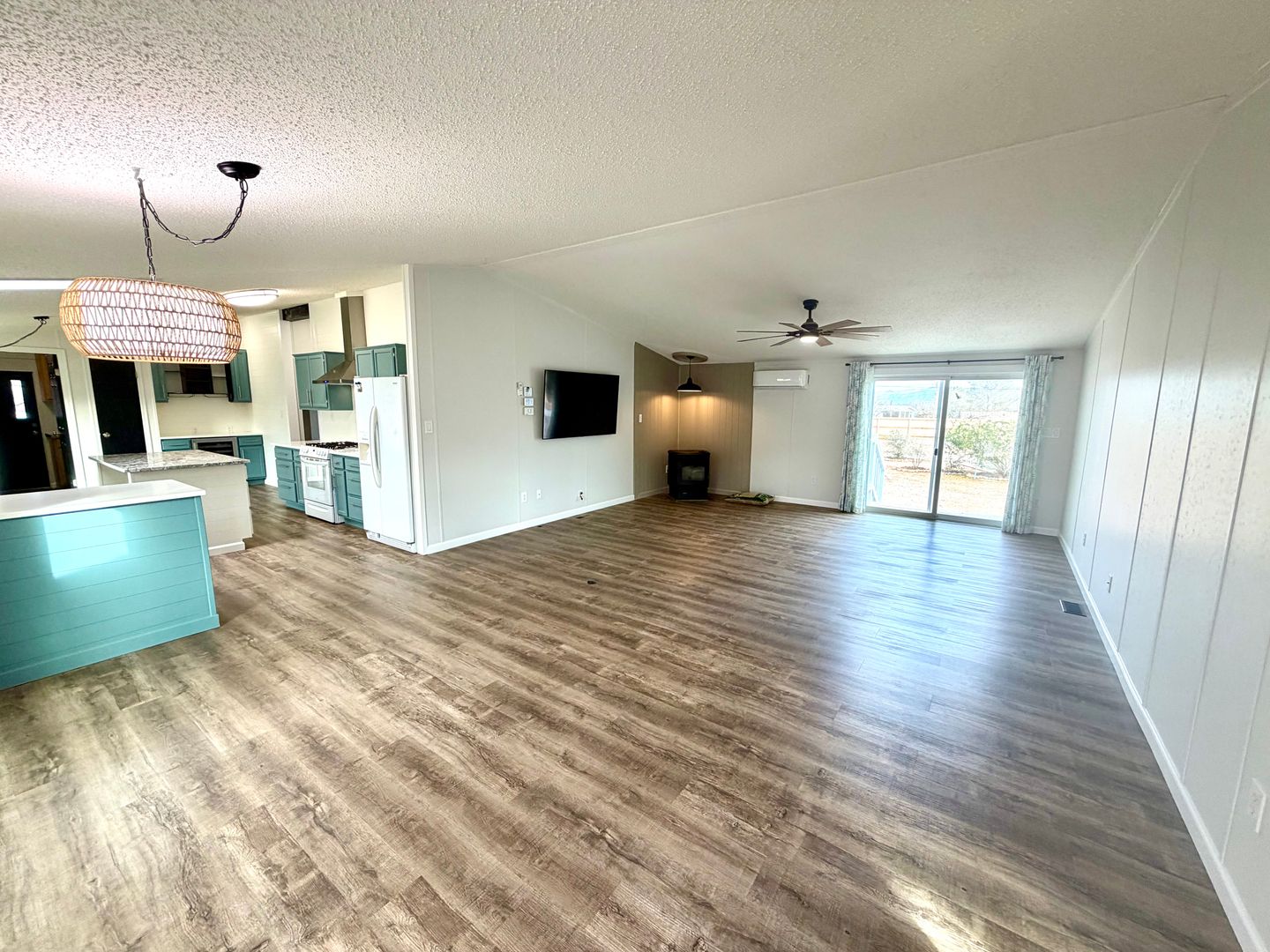 Sierra Vista House: 5333 S Santa Claus Ave