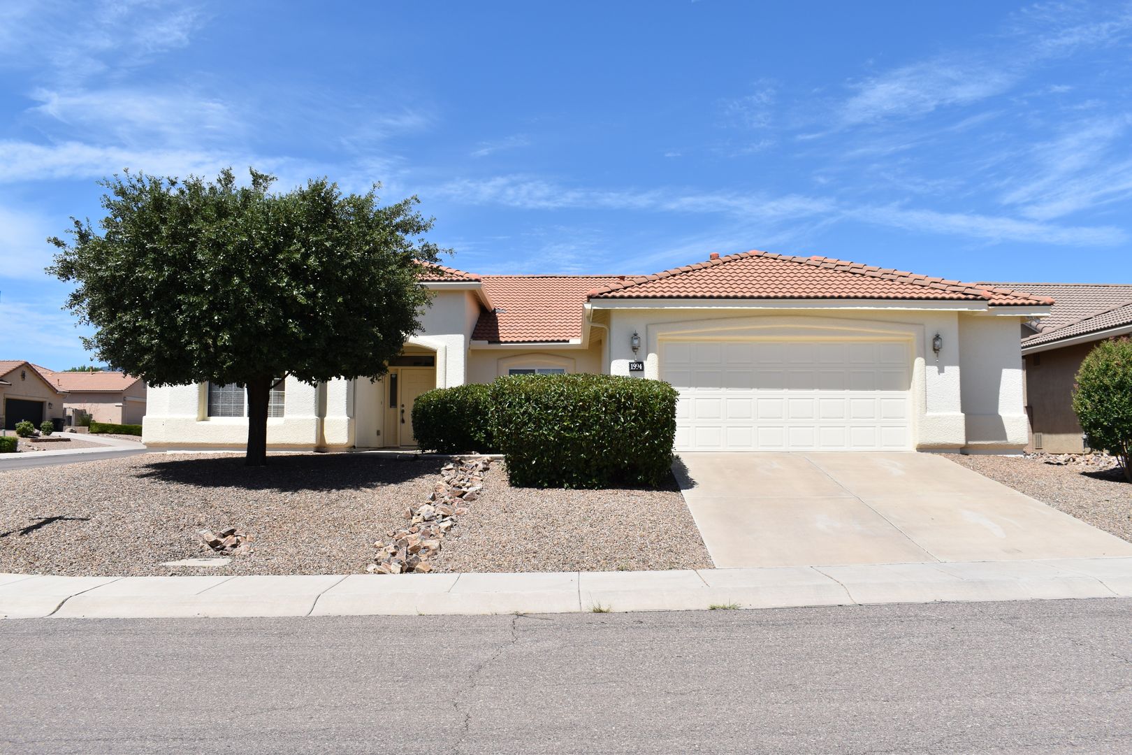 Sierra Vista House: 1994 Willow Oak Lane