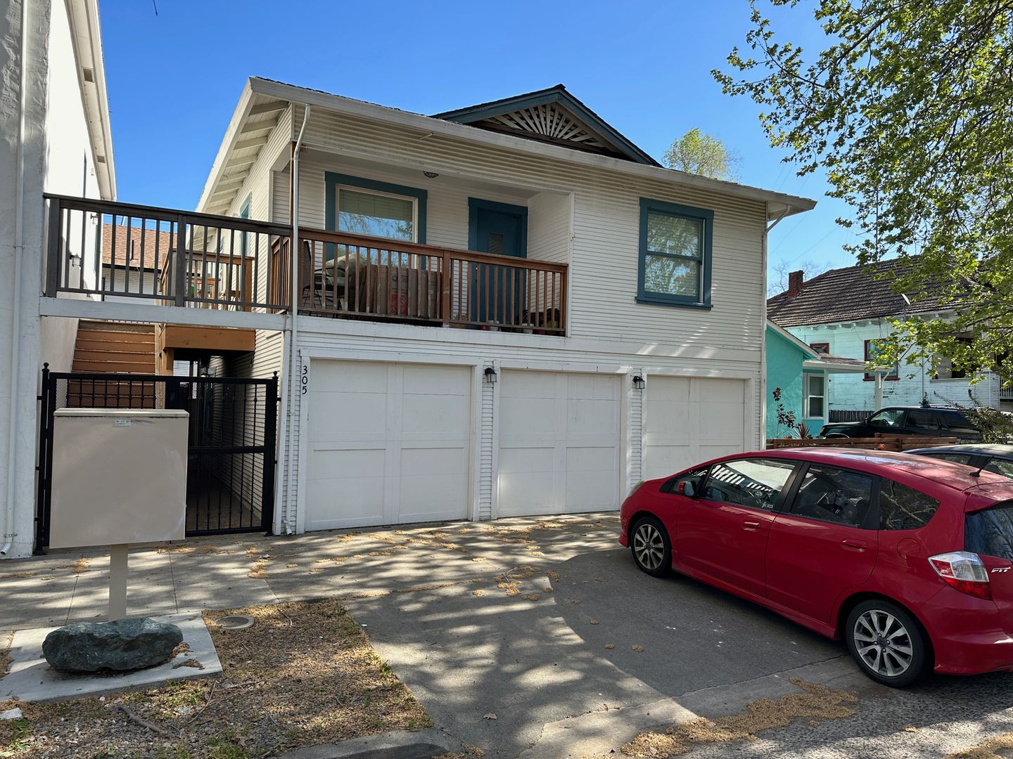 Sacramento Apartment: 305 U St