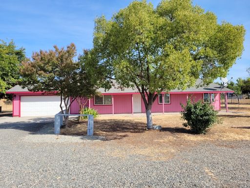 3 Bed/1Bath Home Olivehurst Large Yard and Garage