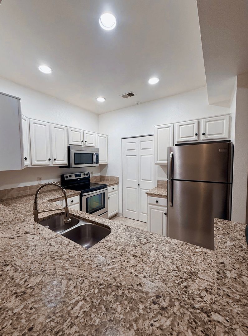 Fort Collins Condo: 4545 Wheaton Dr #D370