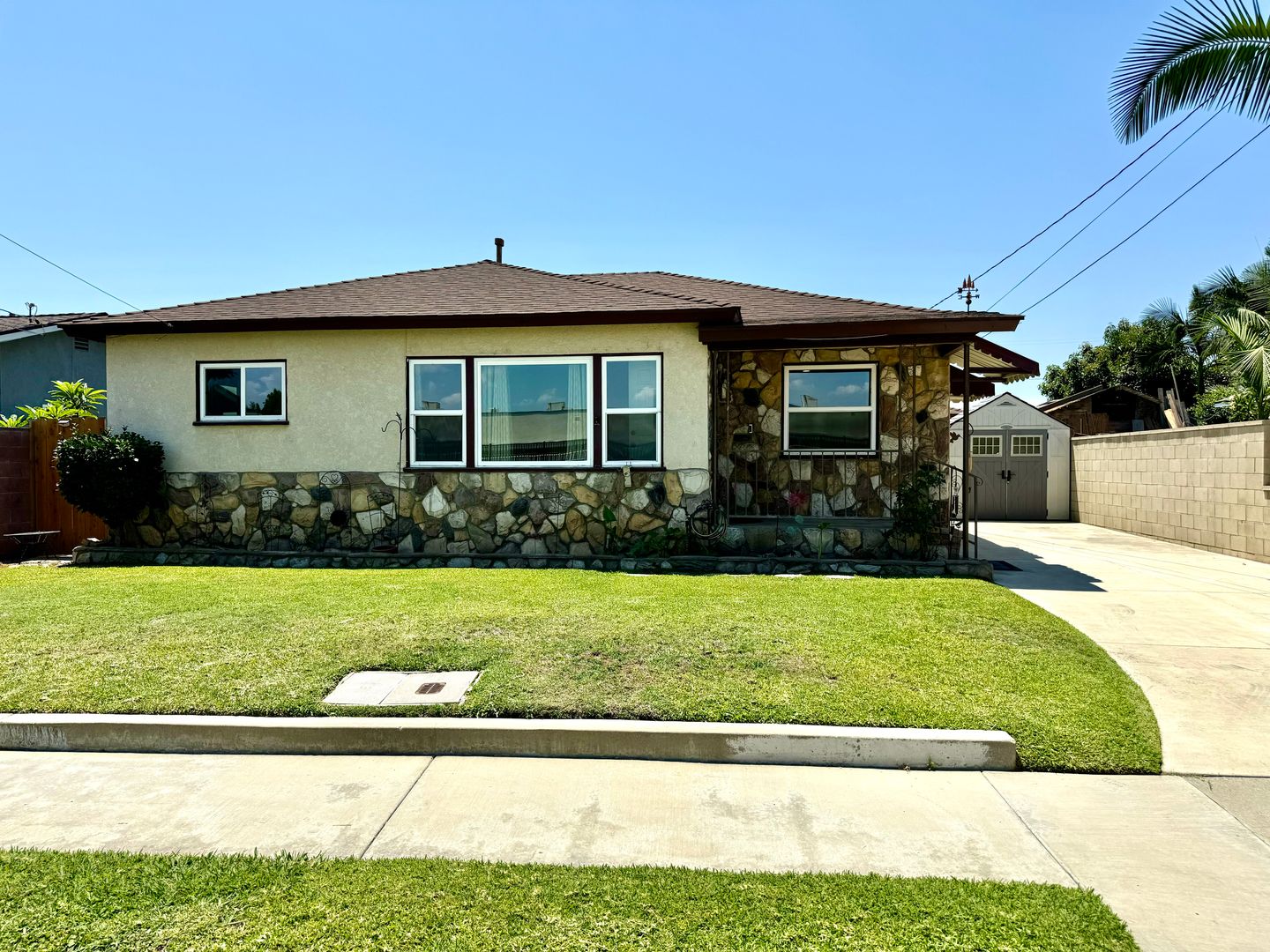 Whittier House: 11446 Rivera Rd