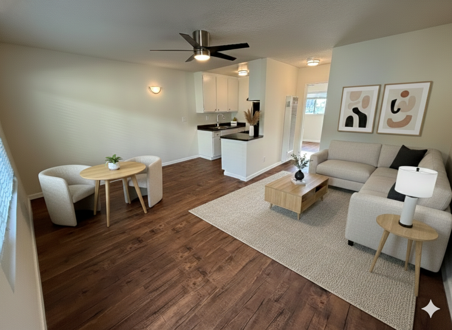 Santa Monica Apartment: 227 Strand St