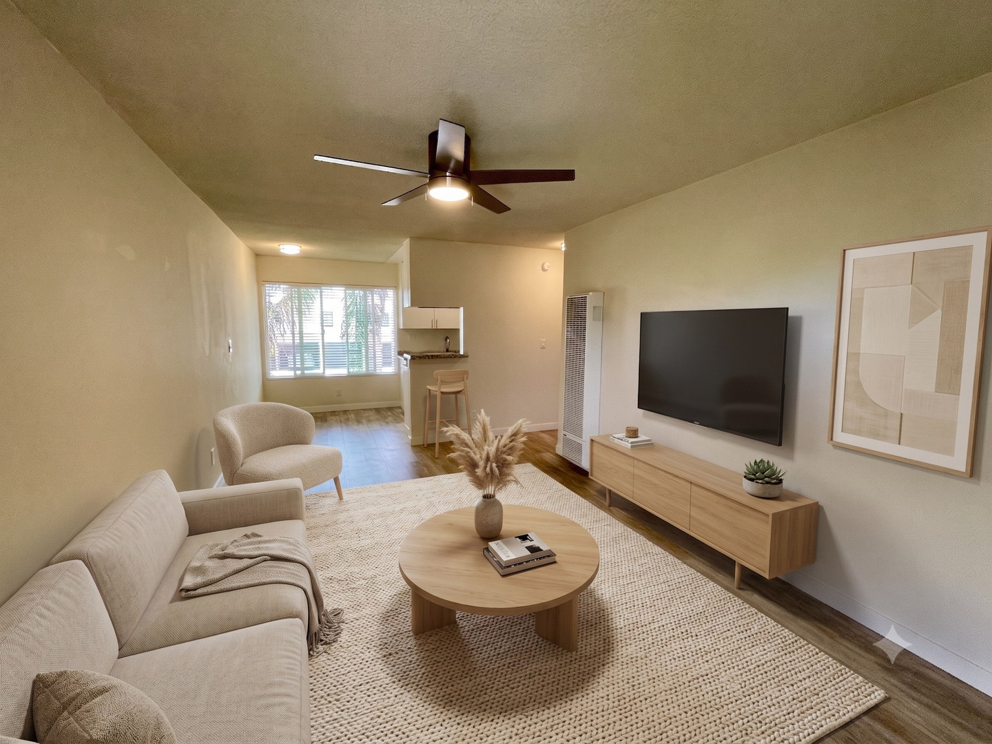 Santa Monica Apartment: 2828 3rd St