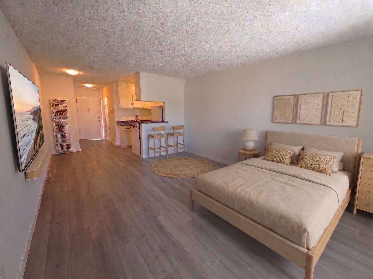 Panorama City Apartment: 9216 Van Nuys Blvd