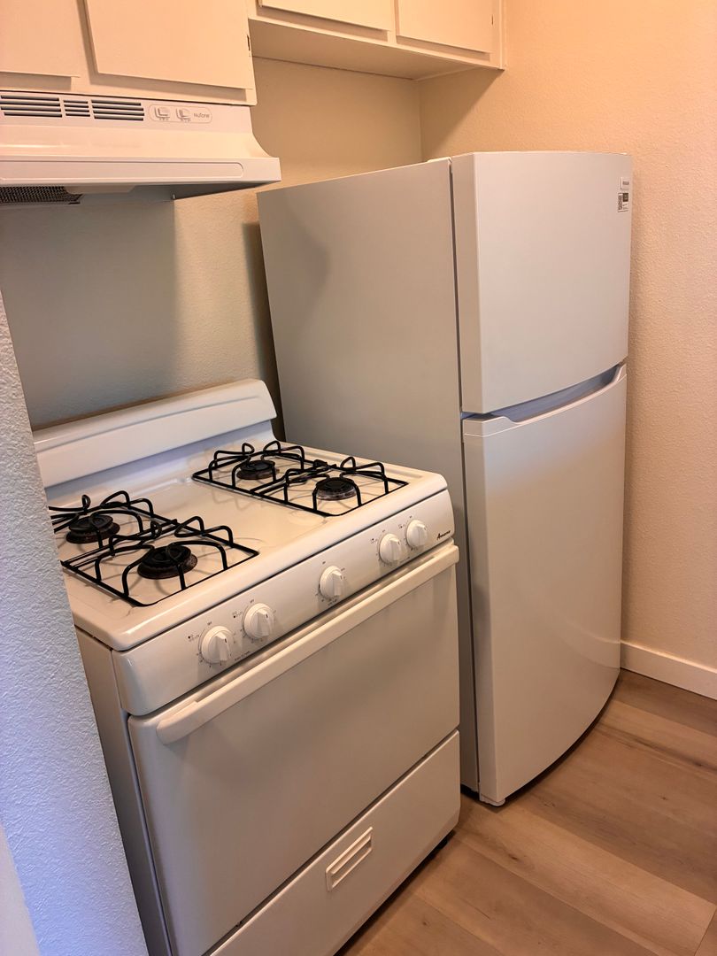 Tujunga Apartment: 10231 Pinewood Ave