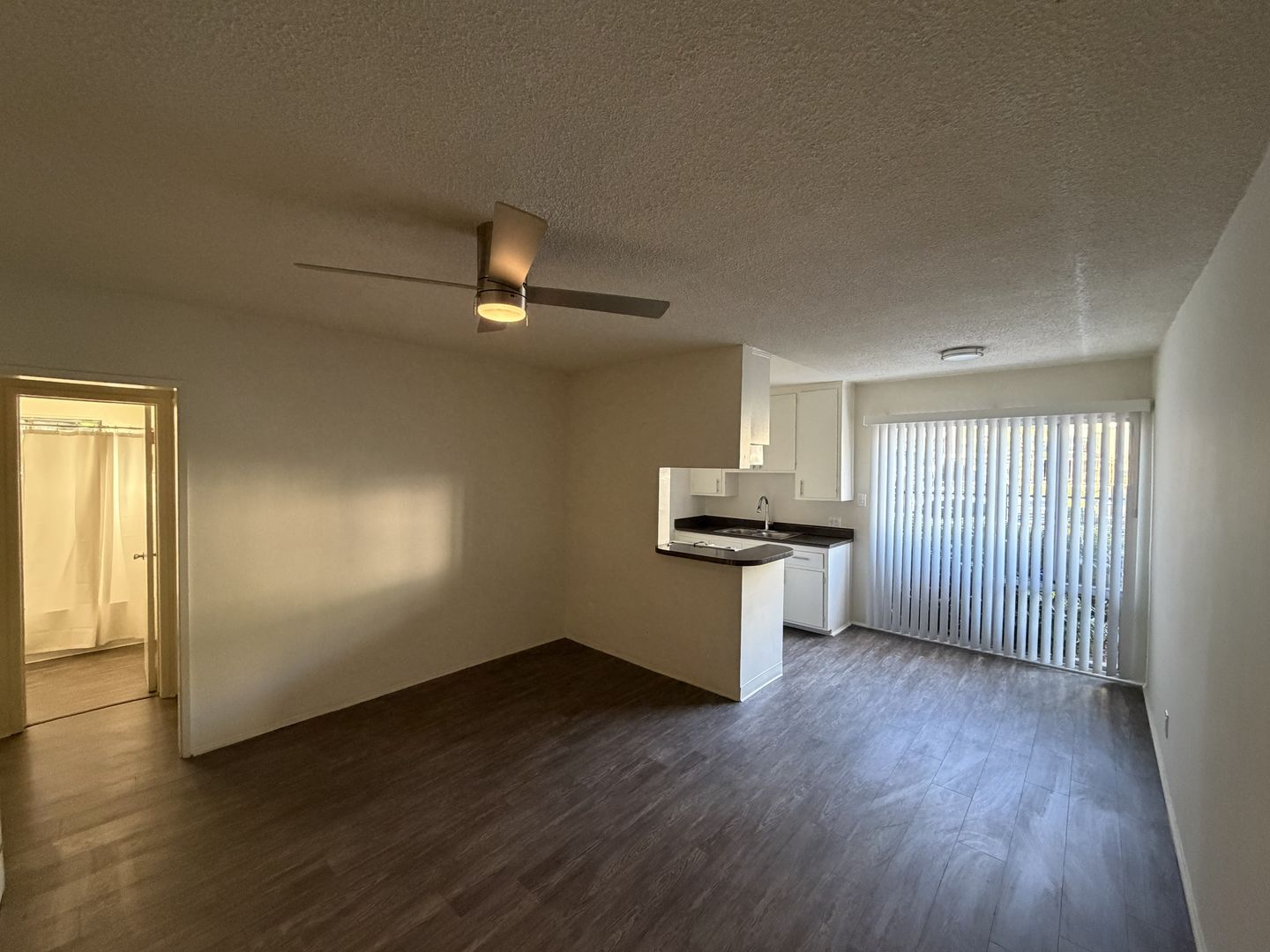 Los Angeles Apartment: 10121 Tabor St