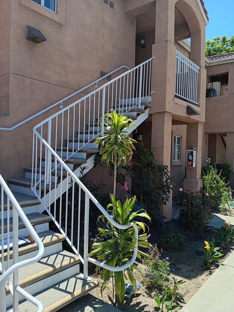 San Bernardino Apartment: 1519 W 8th St