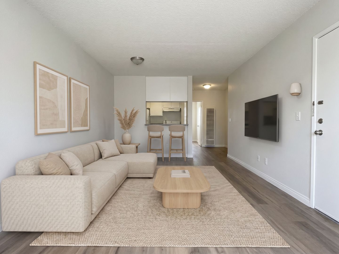 N Hollywood Apartment: 8240 Whitsett Ave