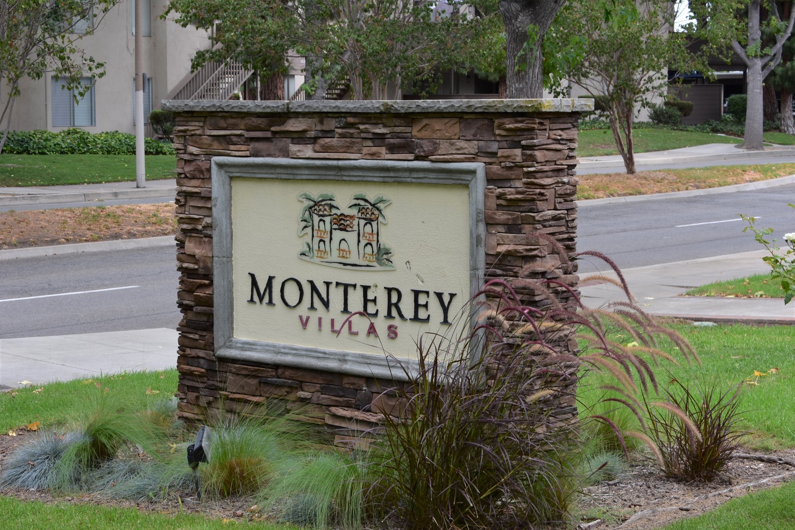 Santa Ana Condo: 1345 Cabrillo Park #B2