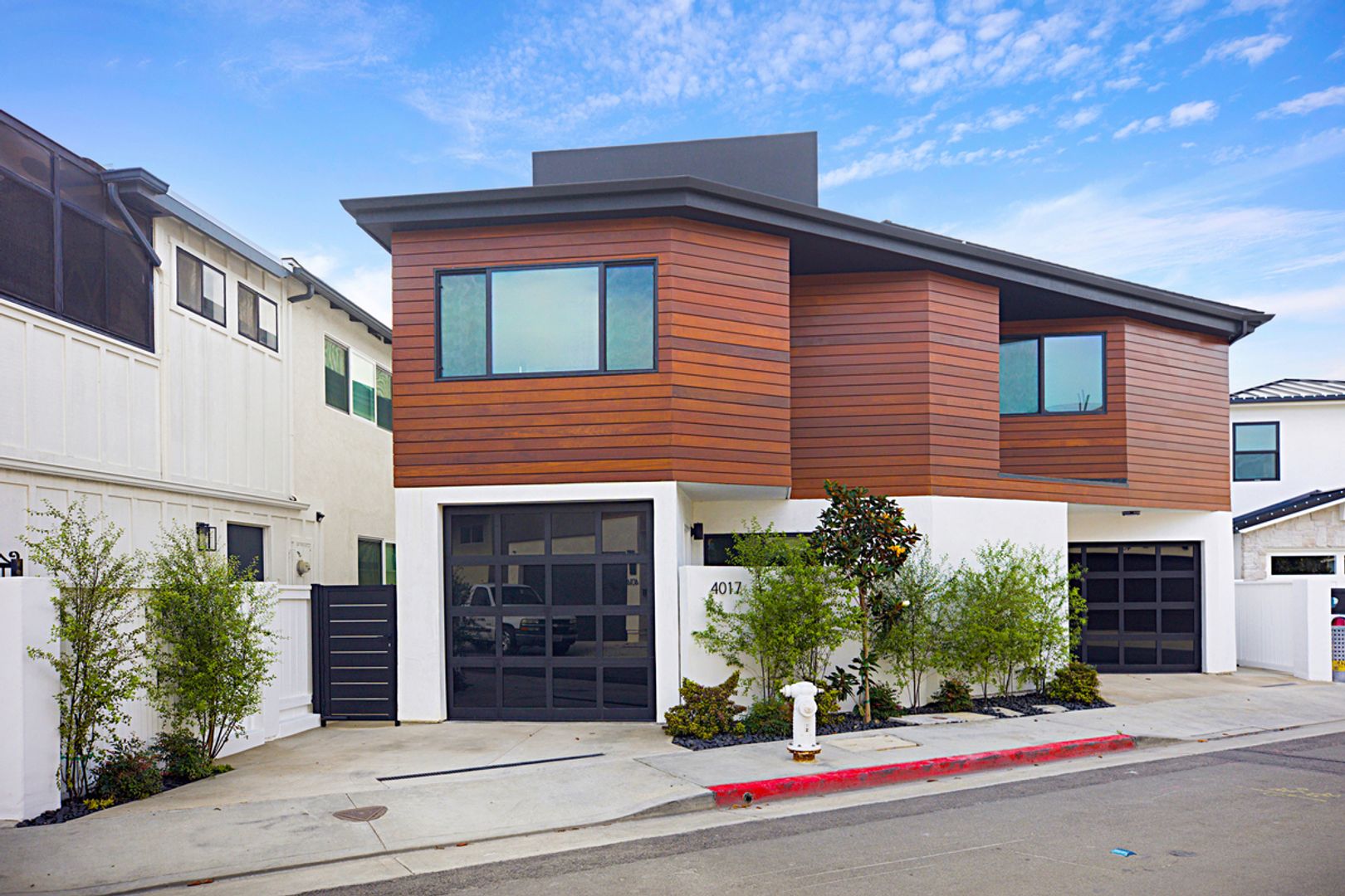 Newport Beach Apartment: 4017 Channel Pl