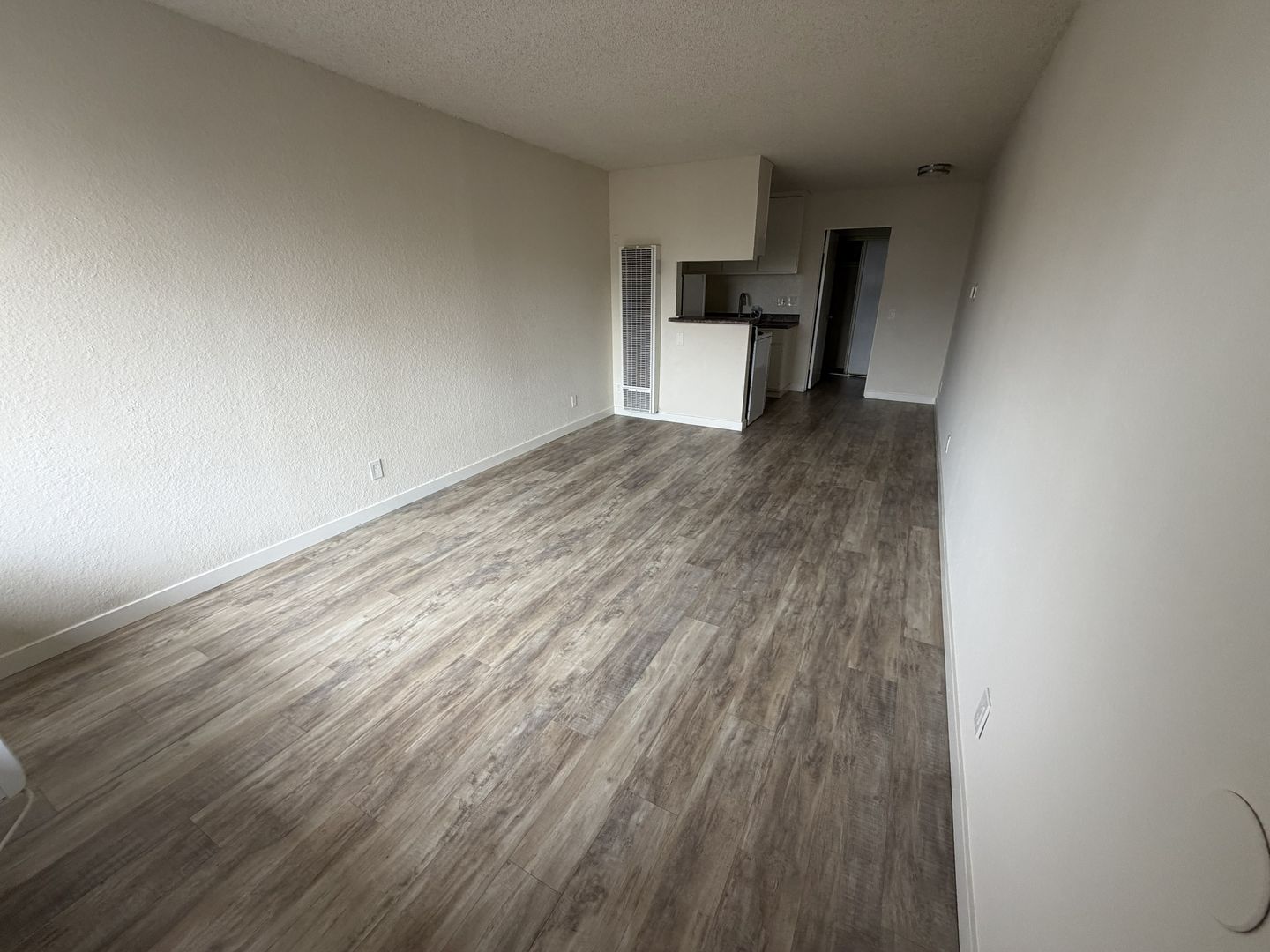 N Hollywood Apartment: 5616 Fair Ave