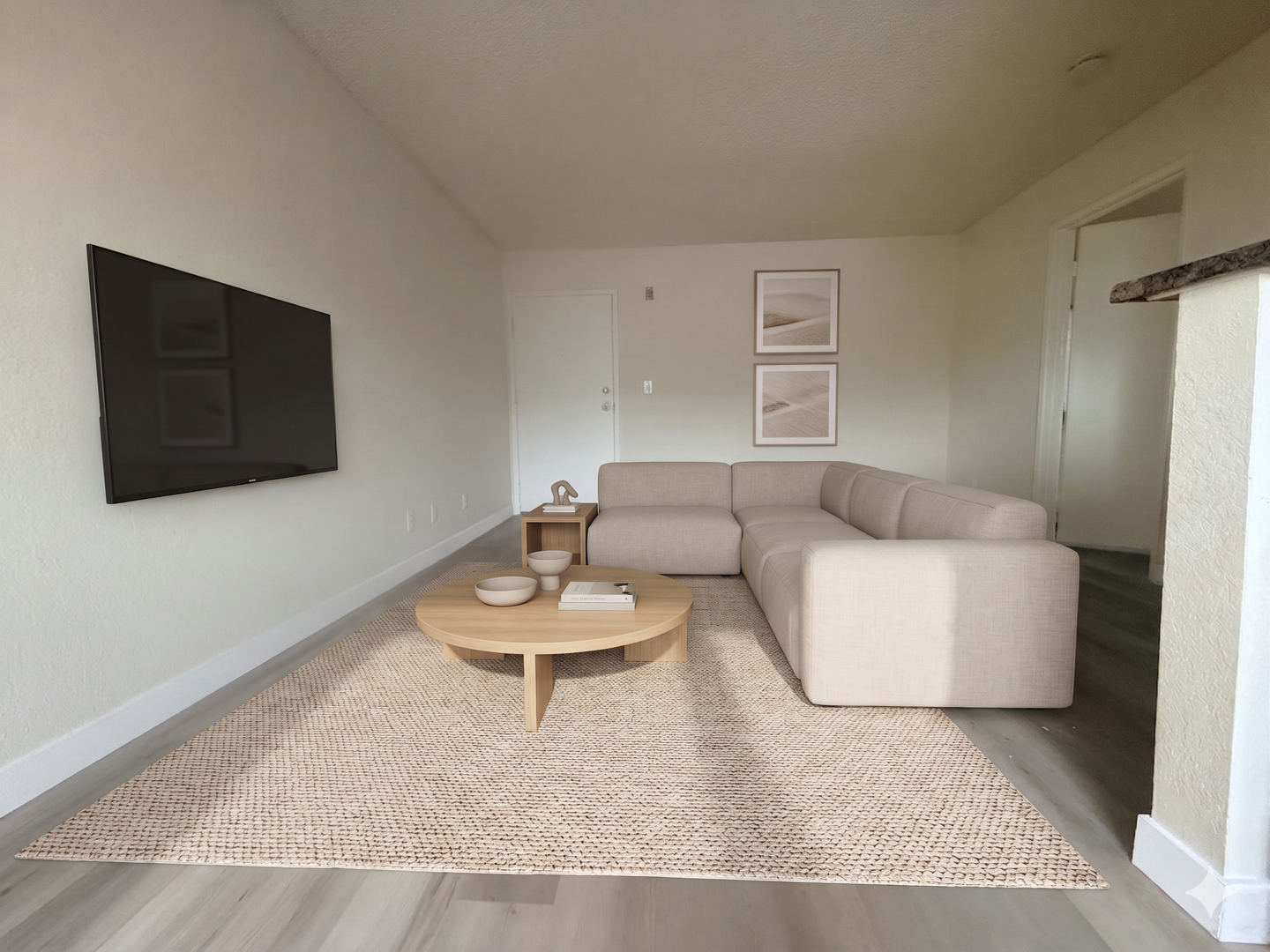 Tujunga Apartment: 10042 Commerce Ave