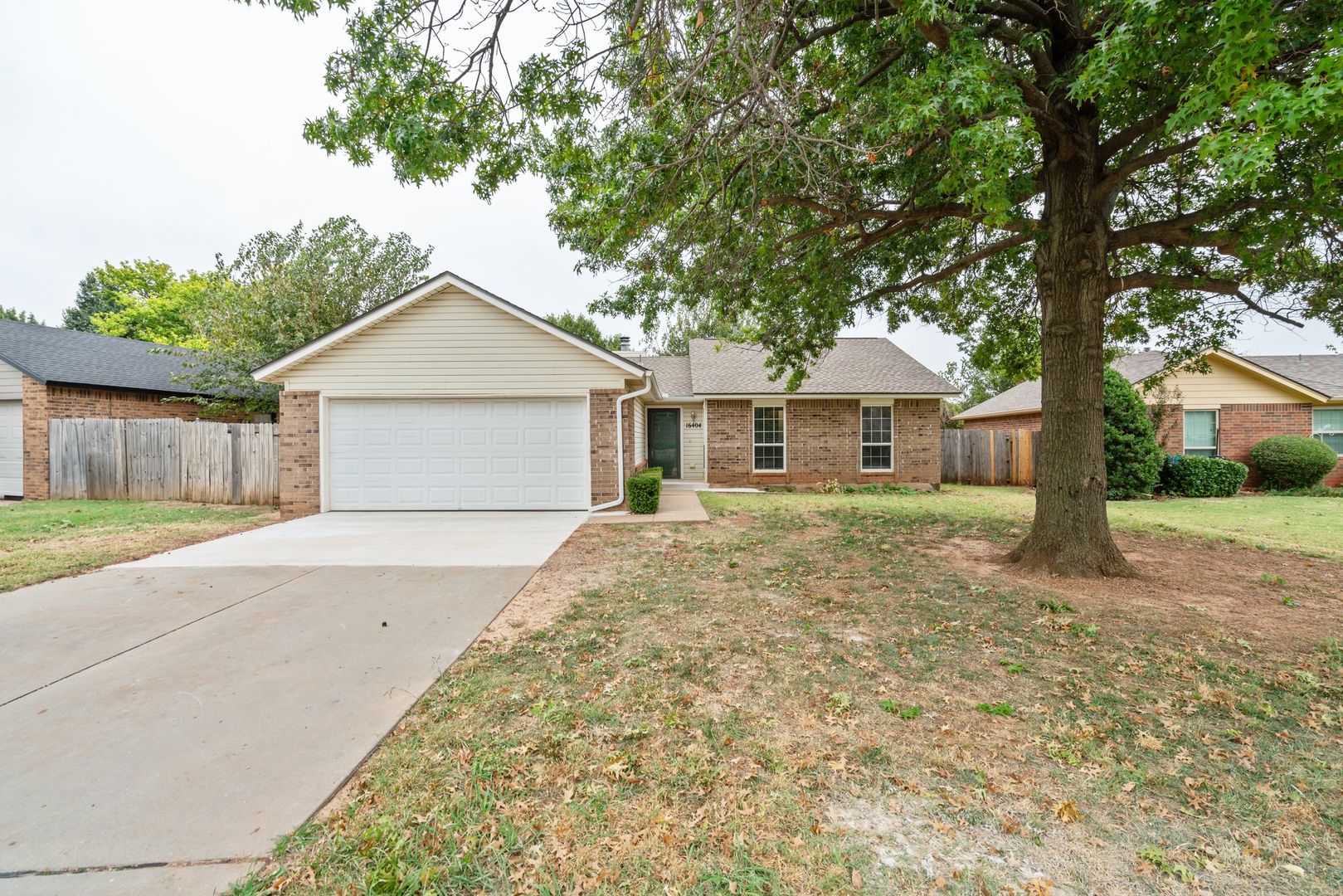 Edmond House: 16404 Del Mar Dr