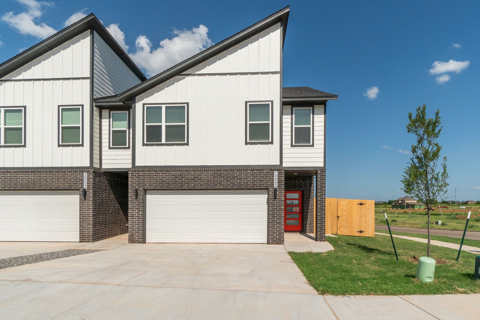 Edmond House: 19500 Molly Place