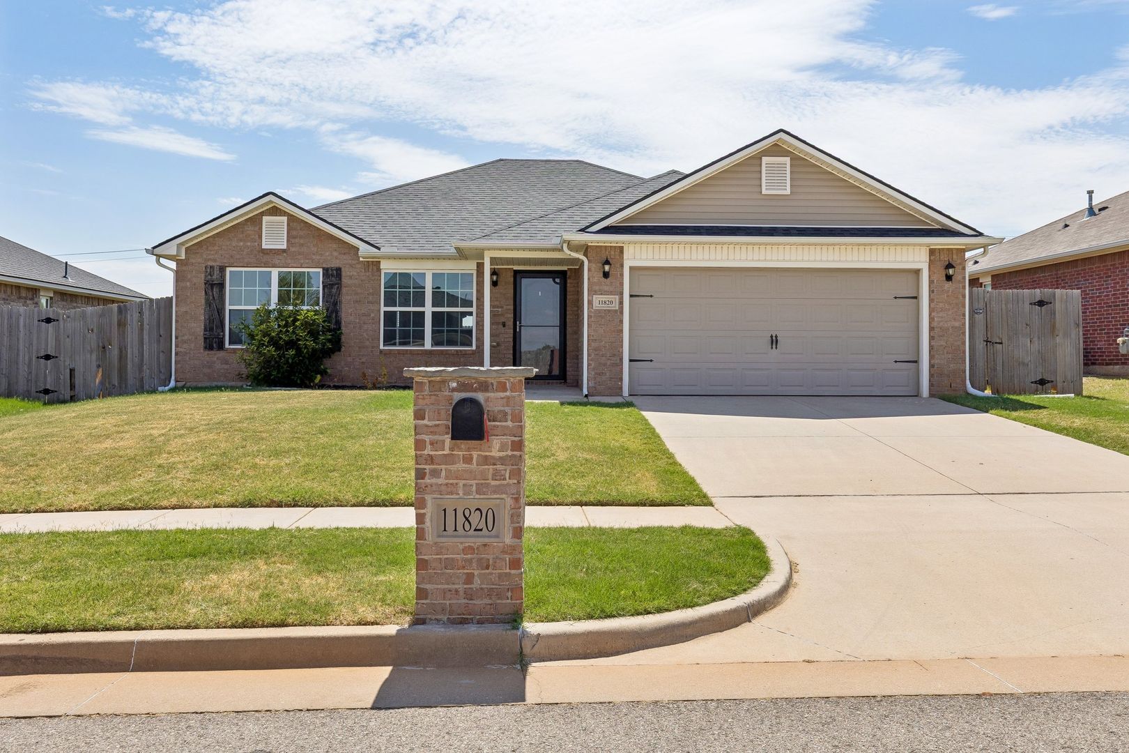 Piedmont House: 11820 NW 130th St